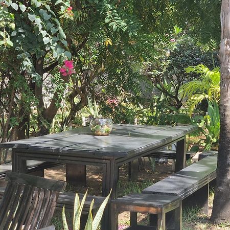 Albergue Tulia House Backpackers Mombasa Exterior foto