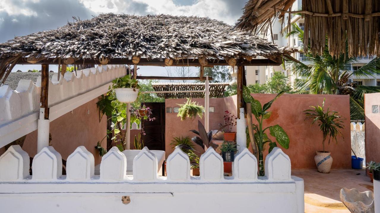 Albergue Tulia House Backpackers Mombasa Exterior foto